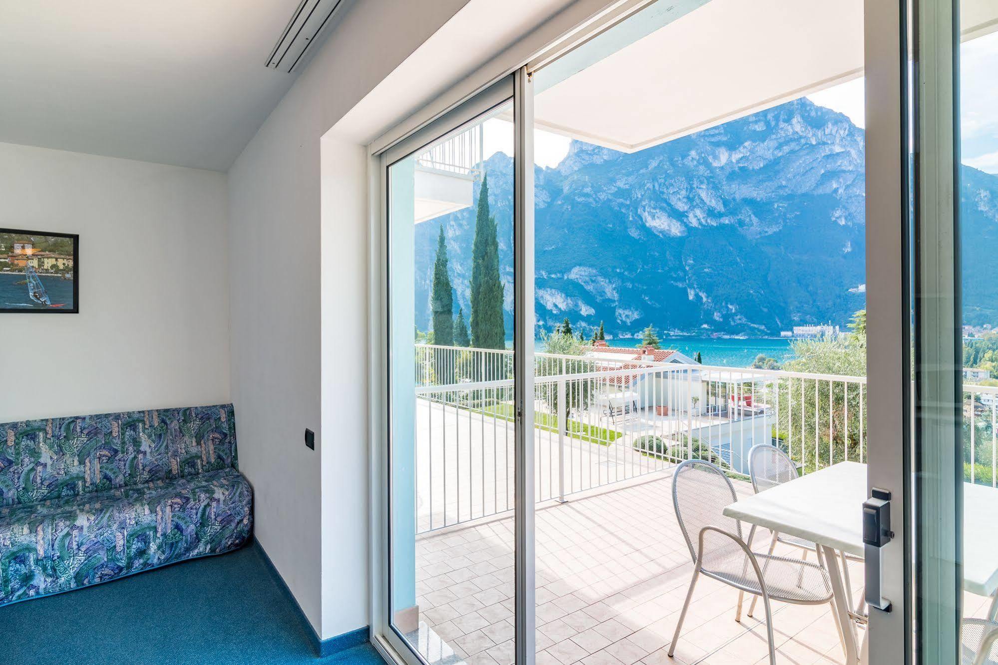 Residence Marina Riva del Garda Exterior foto